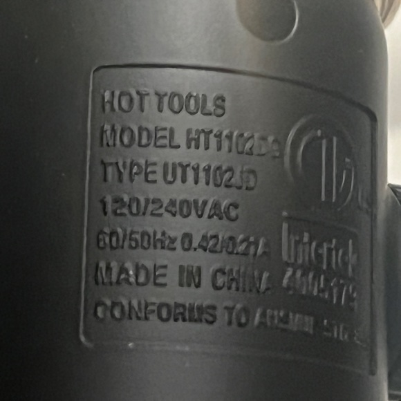 Hot Tools Pro Artist 24K Gold Digital Curling Iron 1.5” - Picture 9 of 13